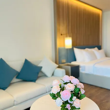 A La Carte Residence Halong