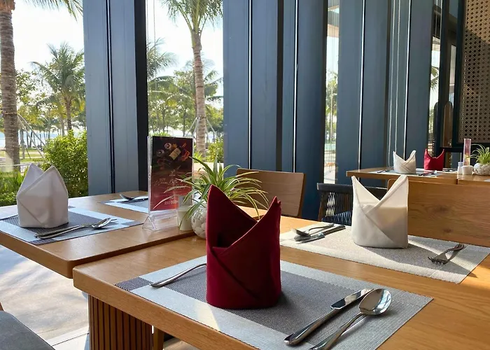 Hotel A La Carte Hạ Long