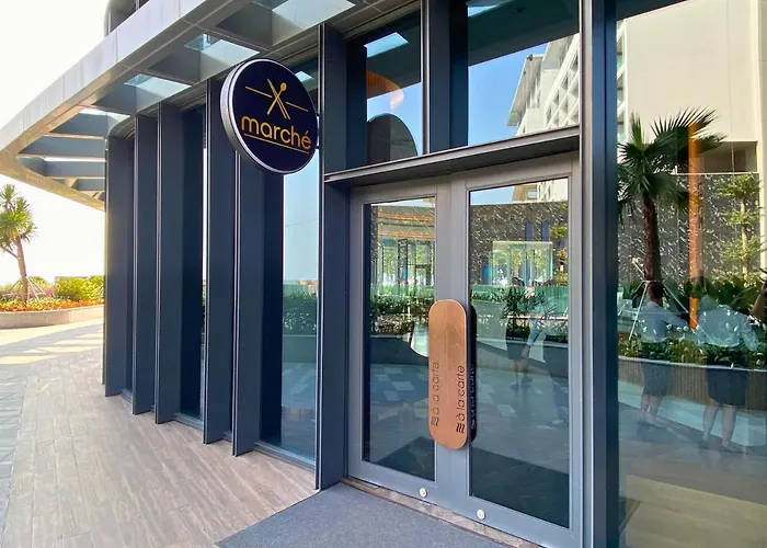 A La Carte Hotel Hạ Long