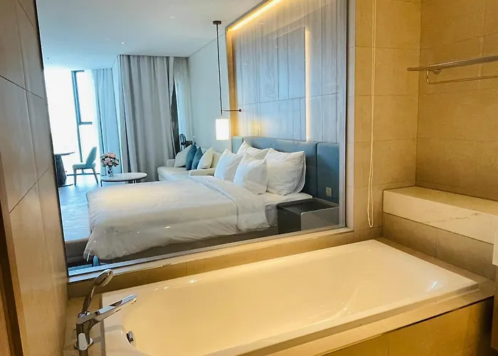 A La Carte Hotel 4*