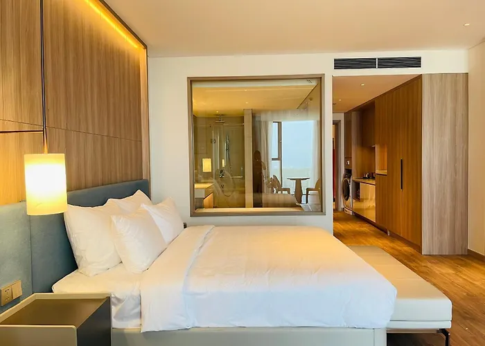 A La Carte Hotel Hạ Long